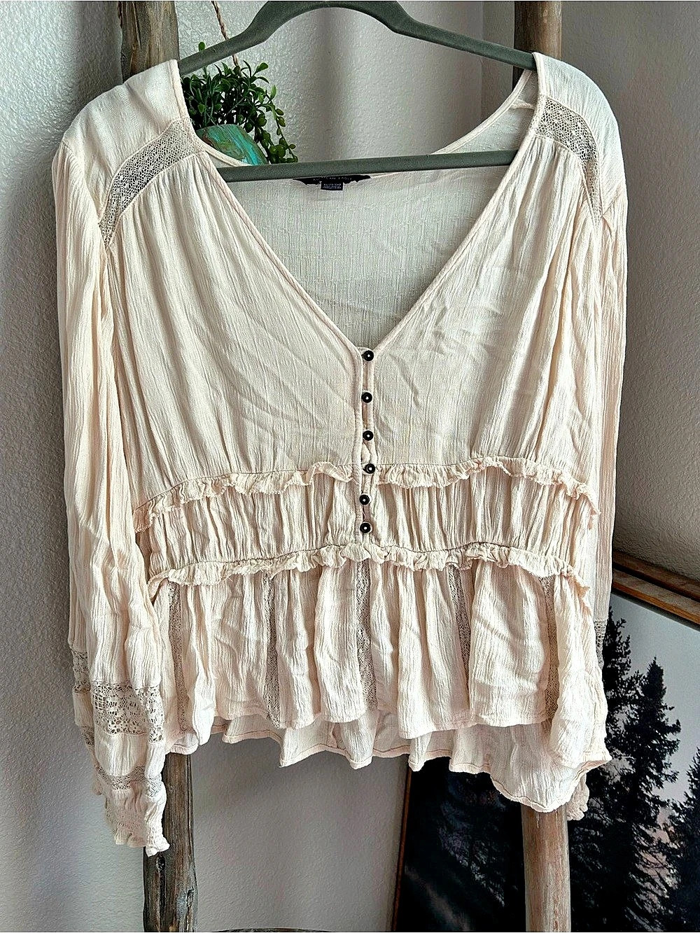 American Eagle Cream Peasant Blouse Size XL Like New